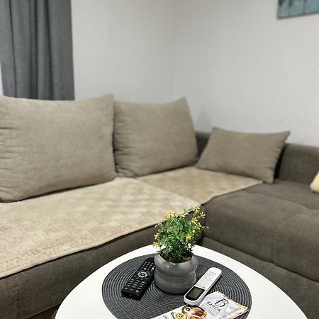 Apartmani Star Tuzla Ngoại thất bức ảnh