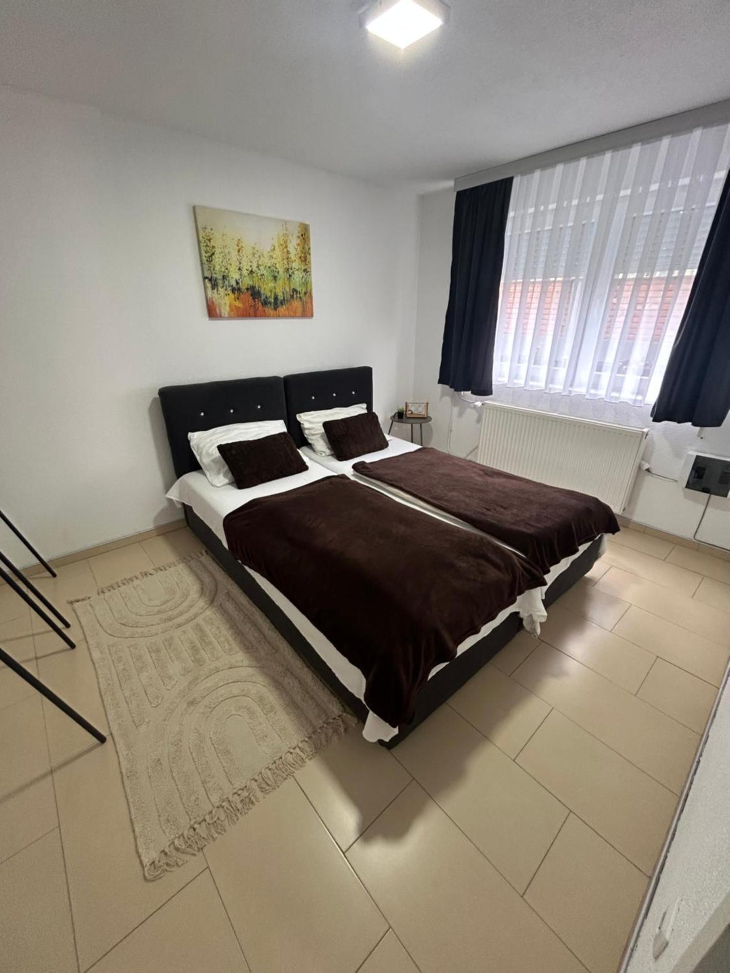 Apartmani Star Tuzla Ngoại thất bức ảnh